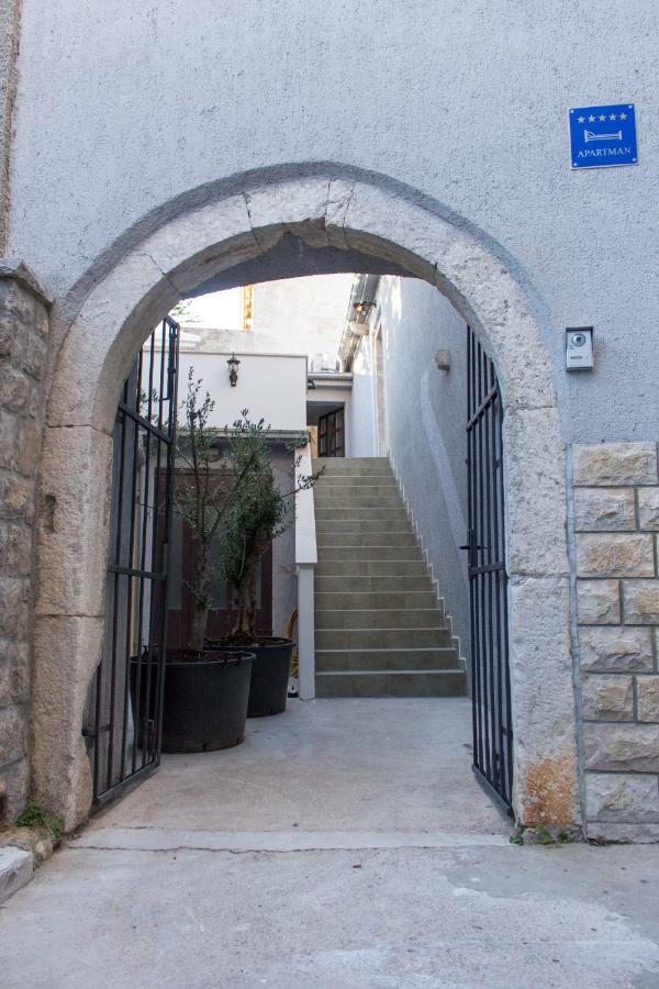 Apartment Old Town Mariolina Krk Town Exterior photo